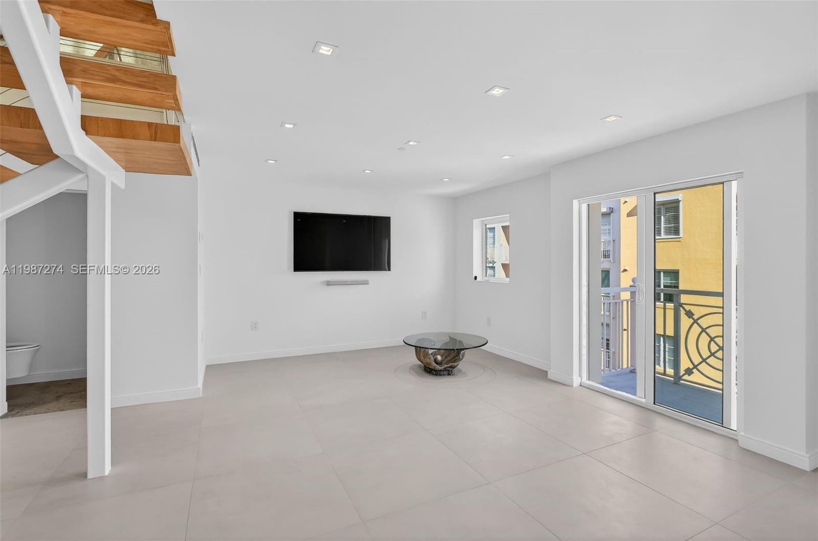 THE COURTS AT SOUTH BEACH - Residential