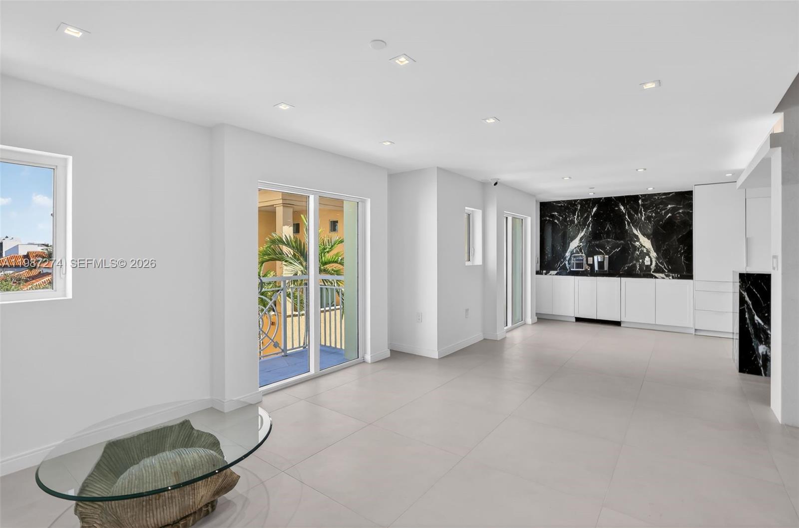 THE COURTS AT SOUTH BEACH - Residential