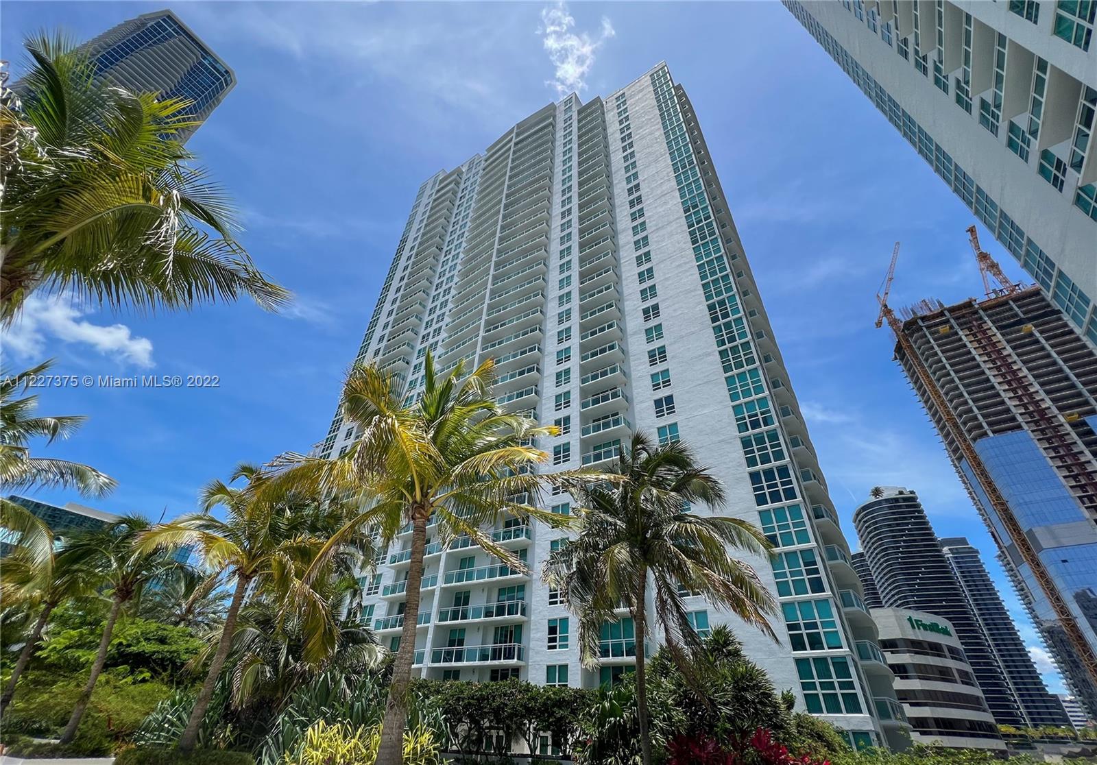 THE PLAZA 901 BRICKELL CO - Residential Lease