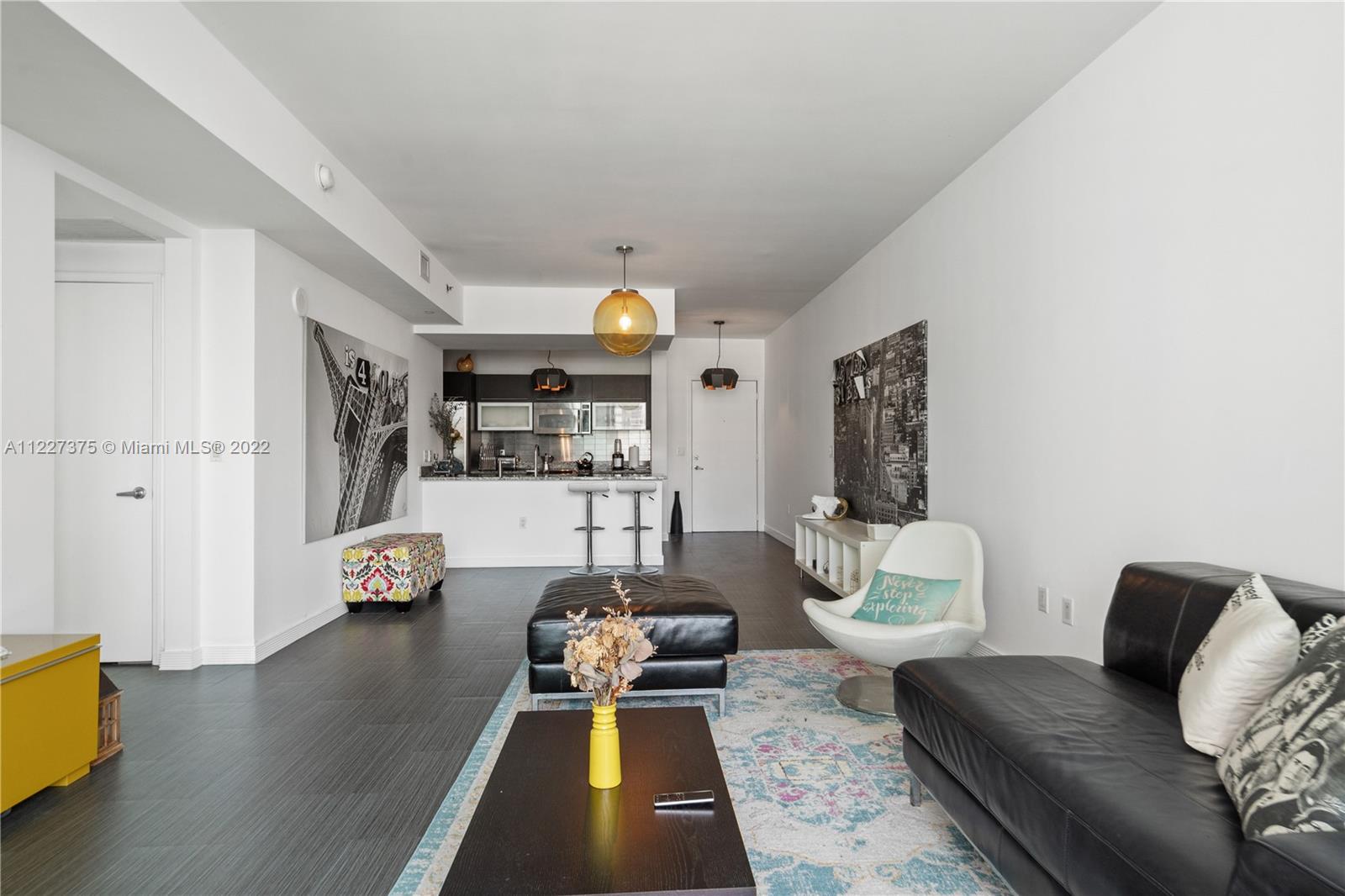 THE PLAZA 901 BRICKELL CO - Residential Lease