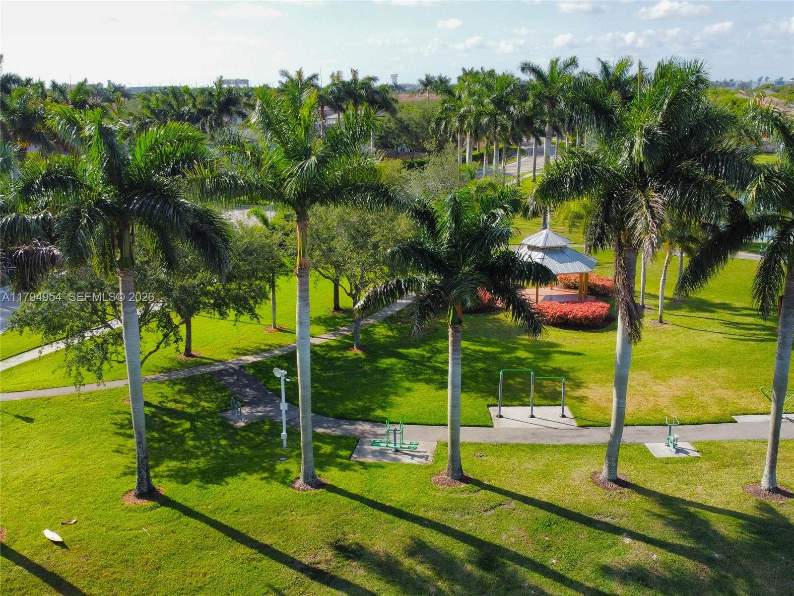 FIJI CONDO NO 3 - Residential