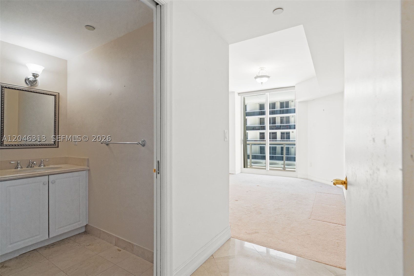 SOLIMAR CONDO - Residential