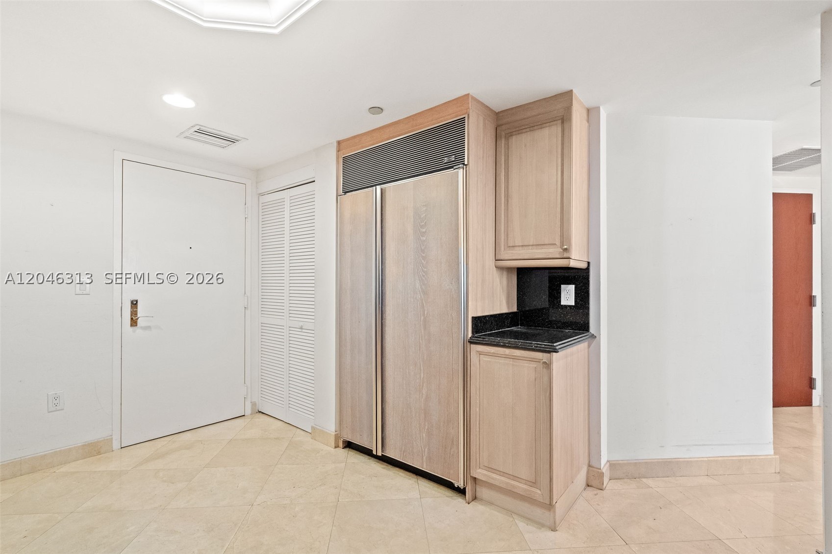 SOLIMAR CONDO - Residential