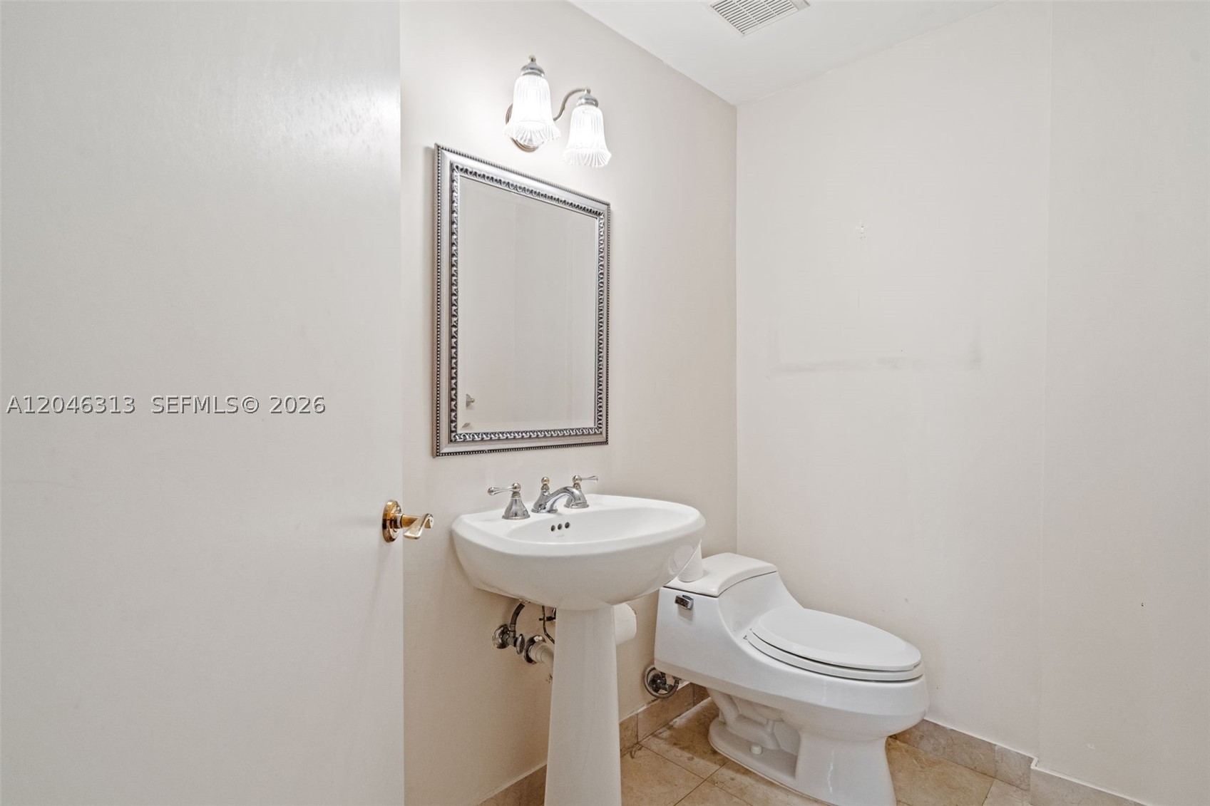 SOLIMAR CONDO - Residential