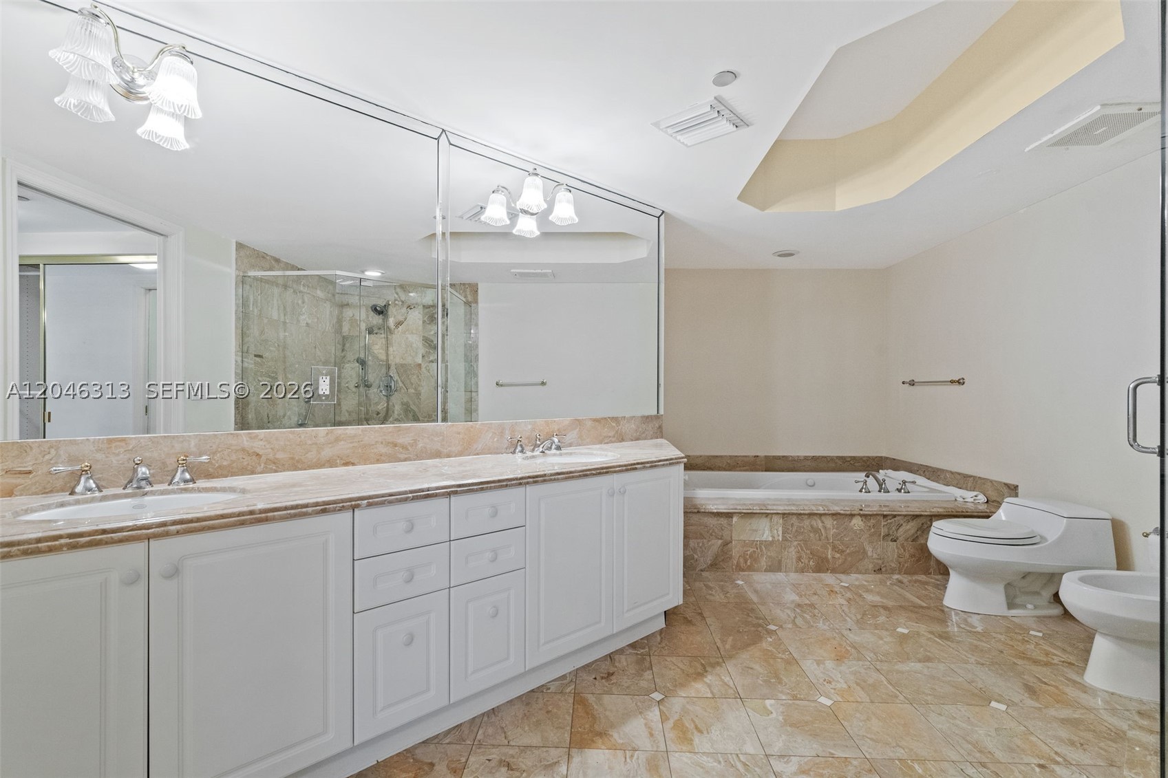 SOLIMAR CONDO - Residential