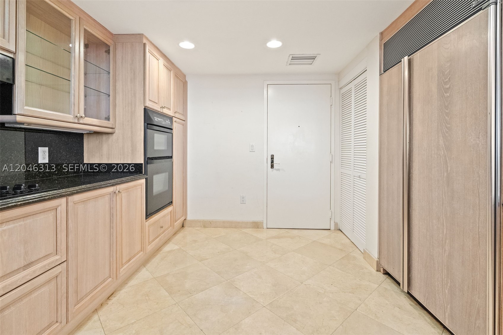 SOLIMAR CONDO - Residential