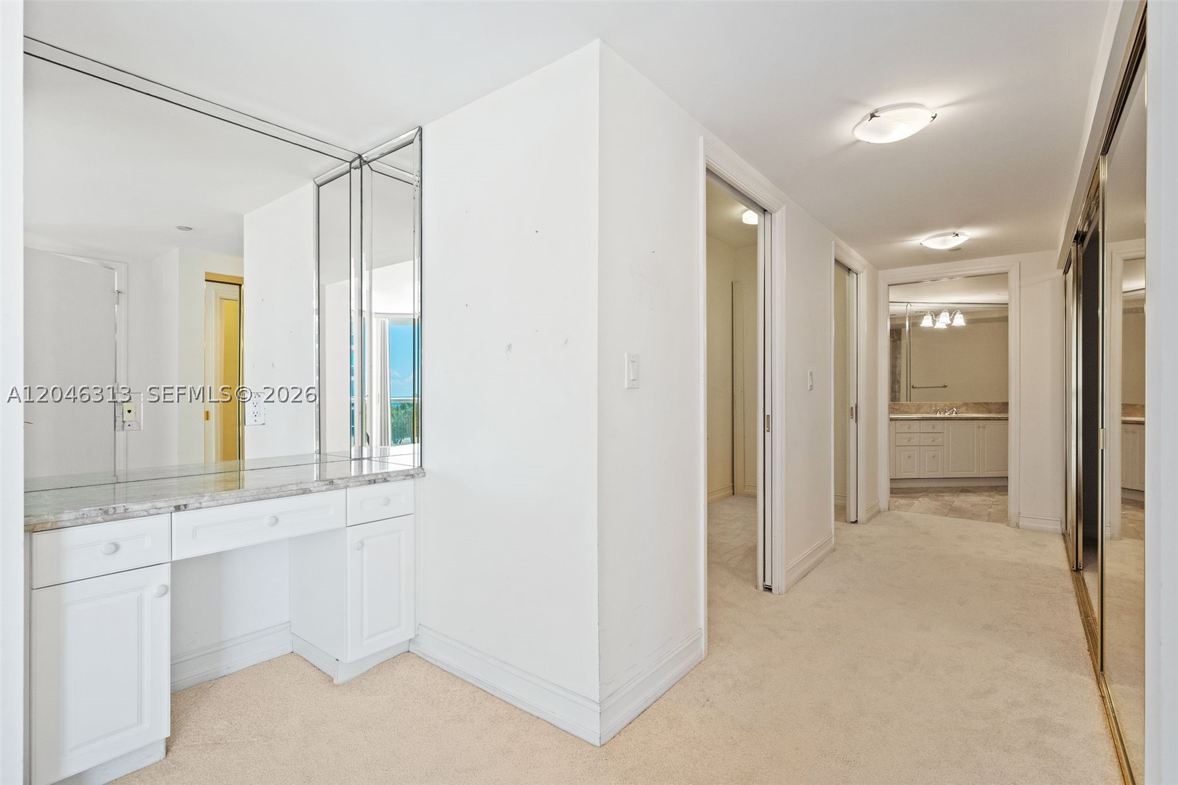 SOLIMAR CONDO - Residential