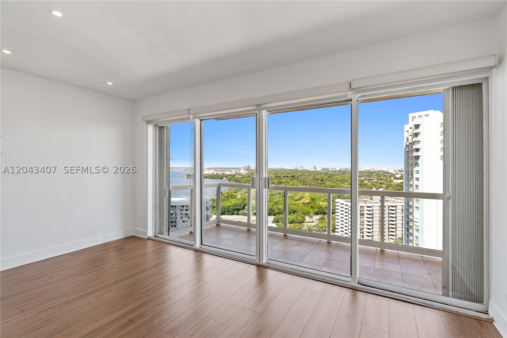 BRICKELL TOWNHOUSE CONDO - Residential