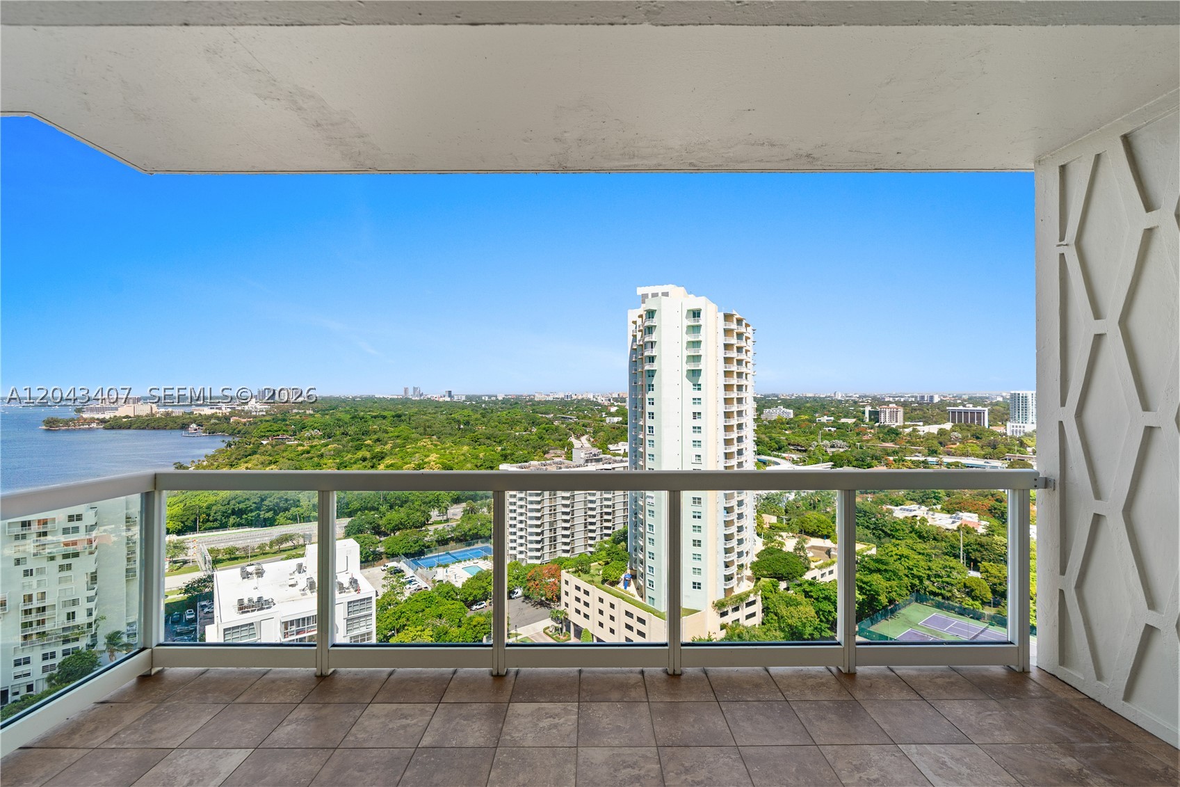 BRICKELL TOWNHOUSE CONDO - Residential