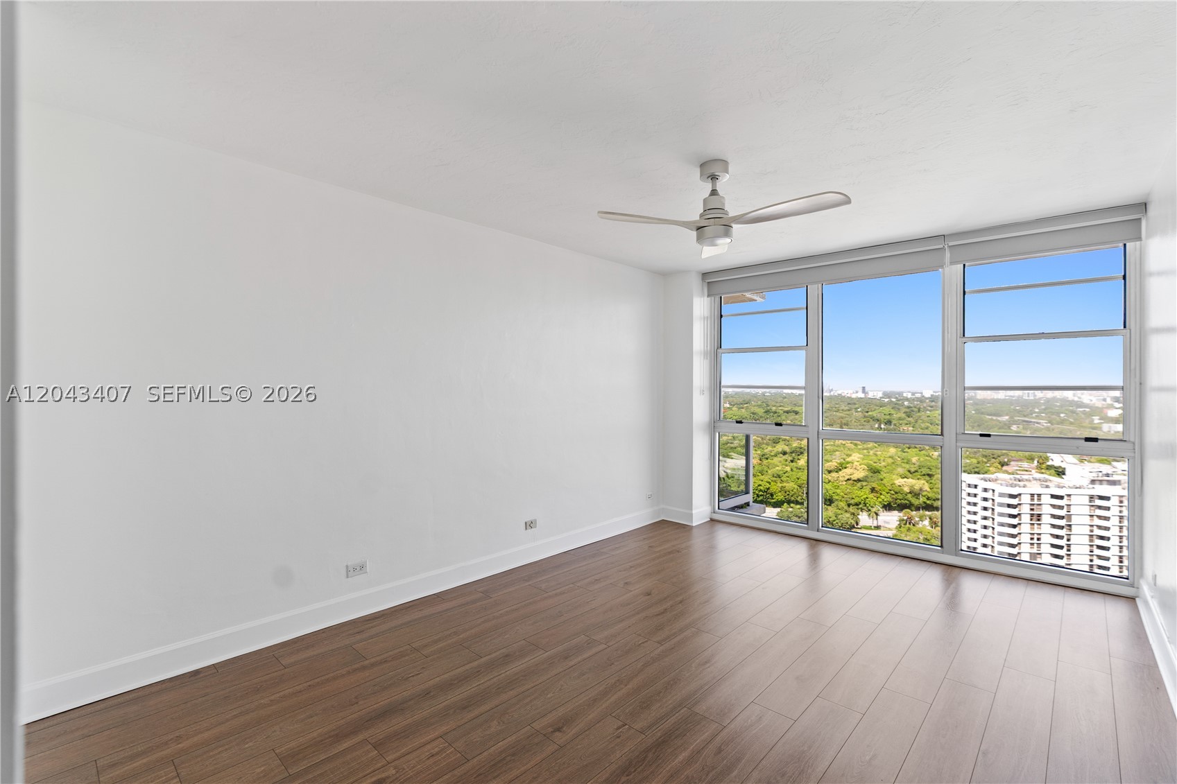 BRICKELL TOWNHOUSE CONDO - Residential