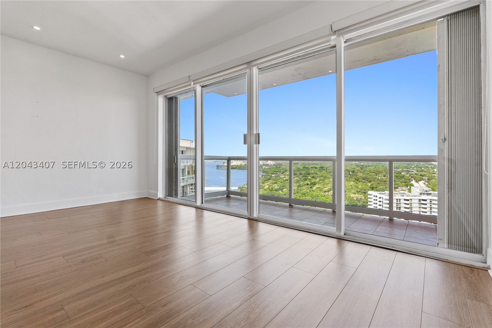 BRICKELL TOWNHOUSE CONDO - Residential