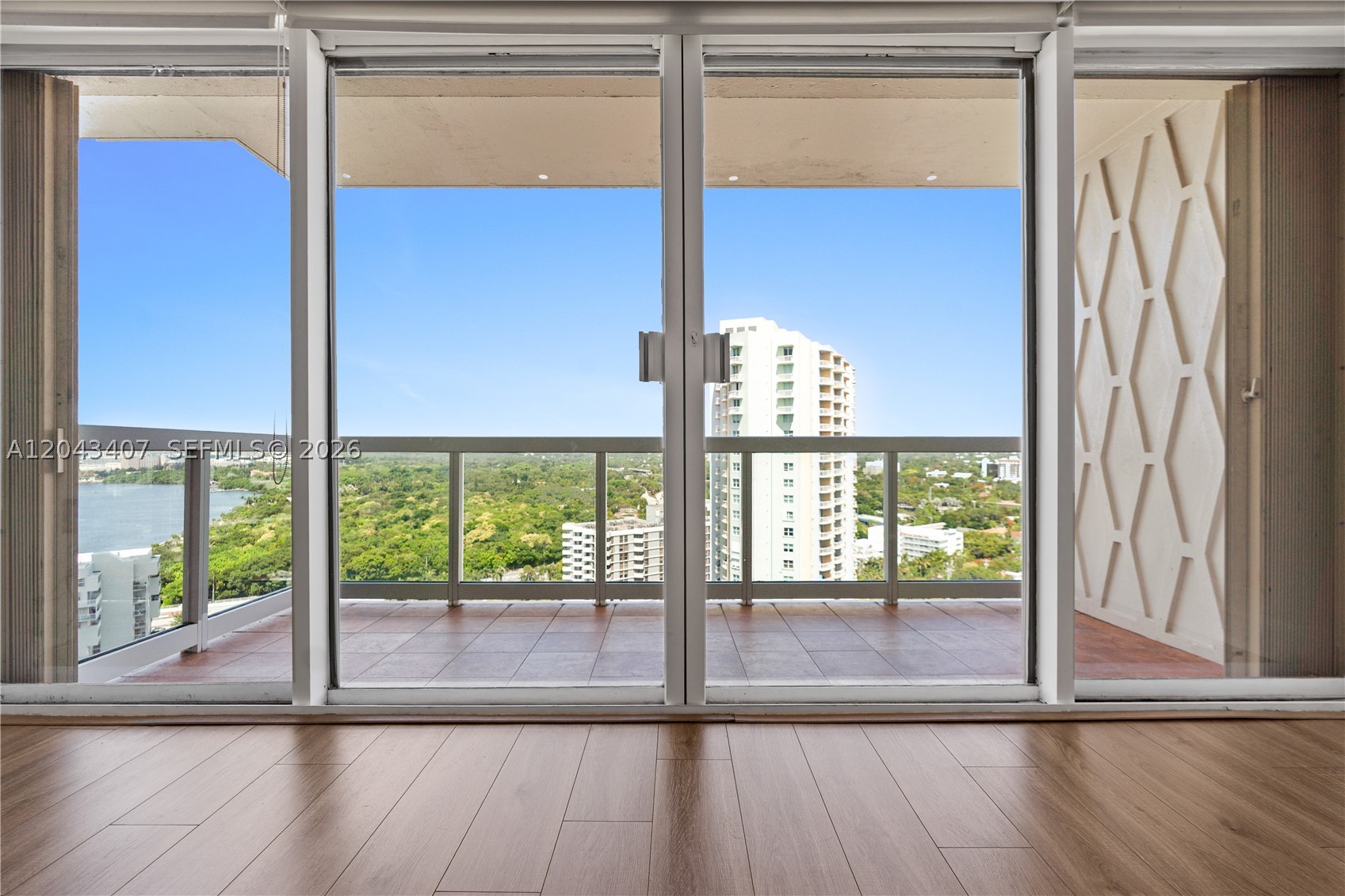BRICKELL TOWNHOUSE CONDO - Residential