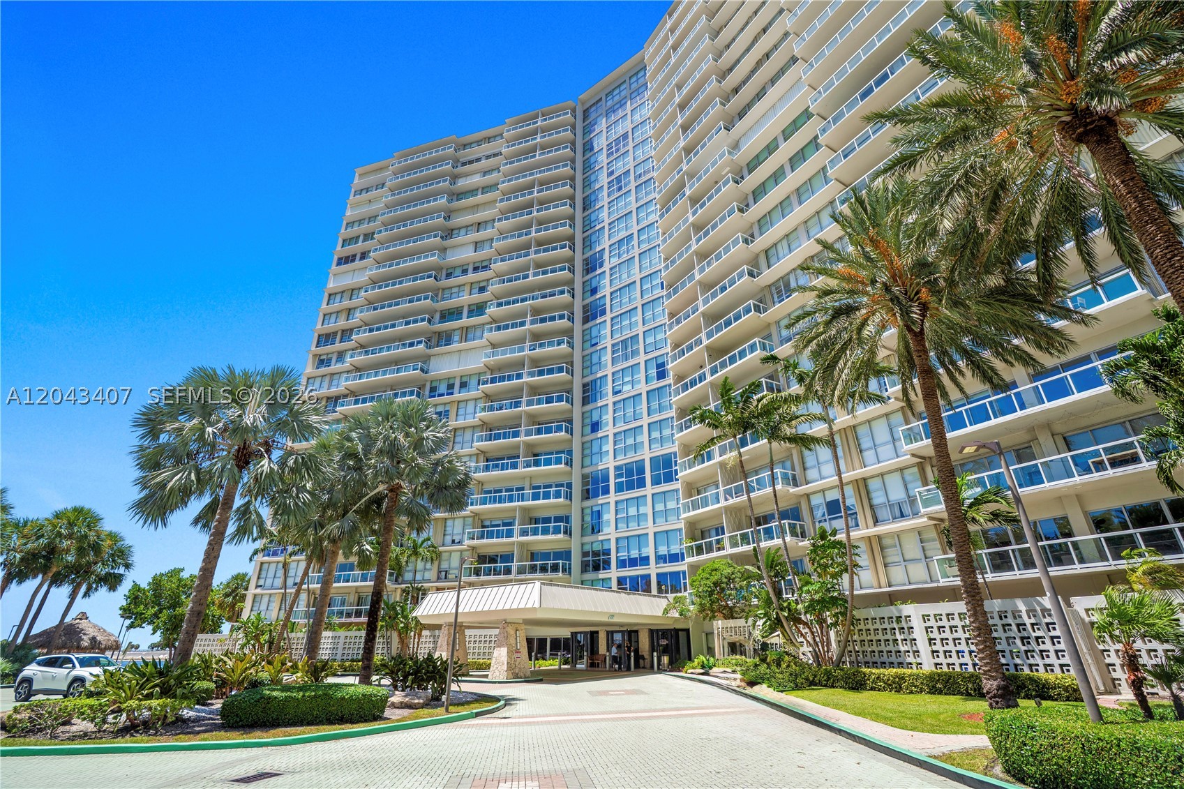 BRICKELL TOWNHOUSE CONDO - Residential