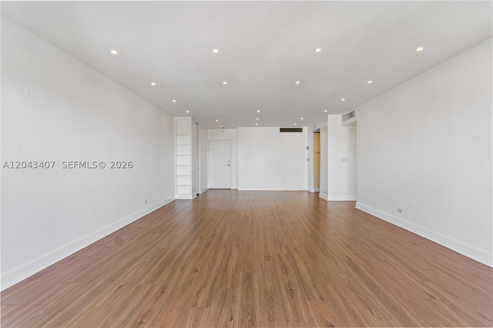 BRICKELL TOWNHOUSE CONDO - Residential