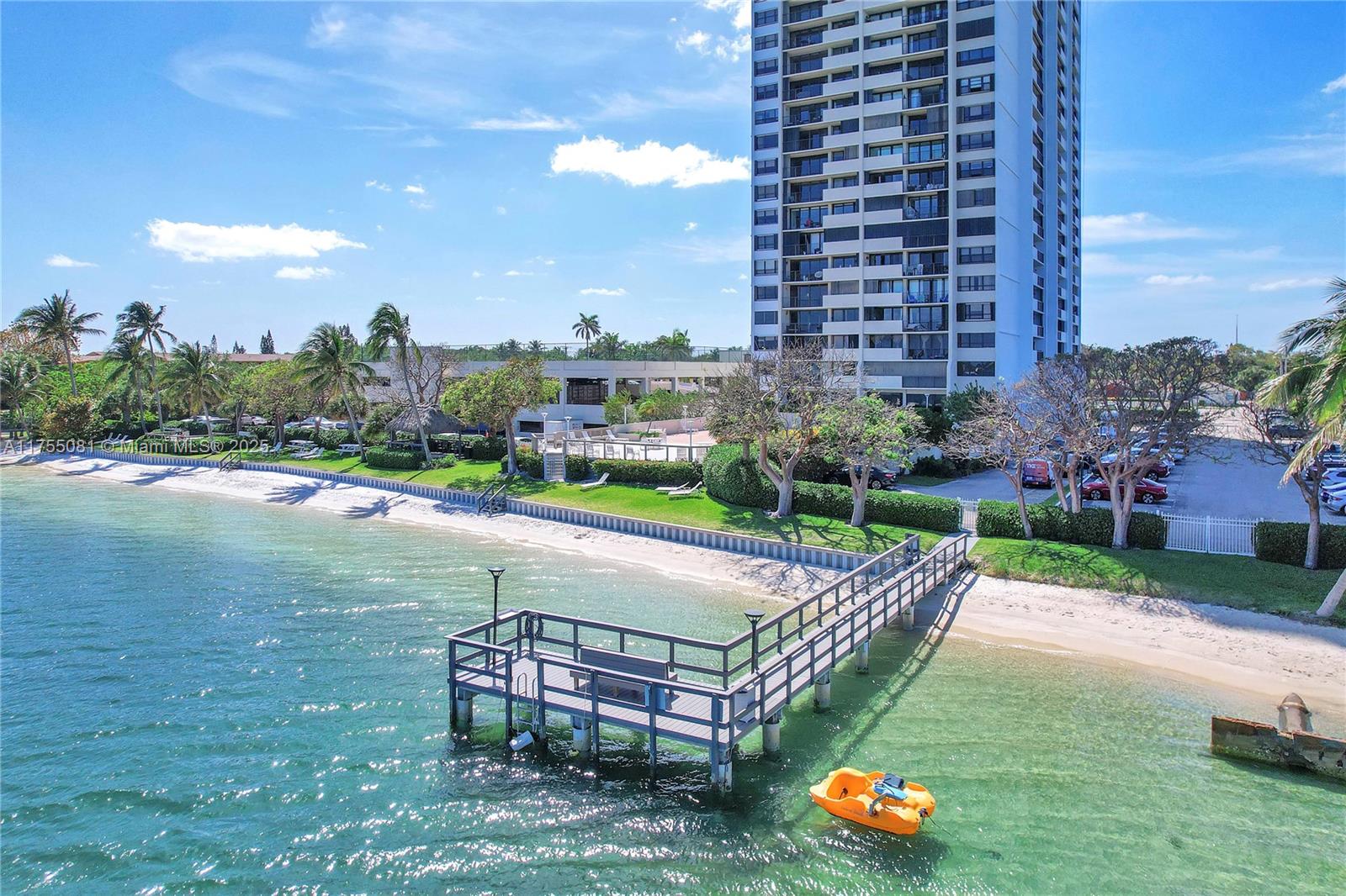 PALM BEACH HOUSE CONDO - Residential
