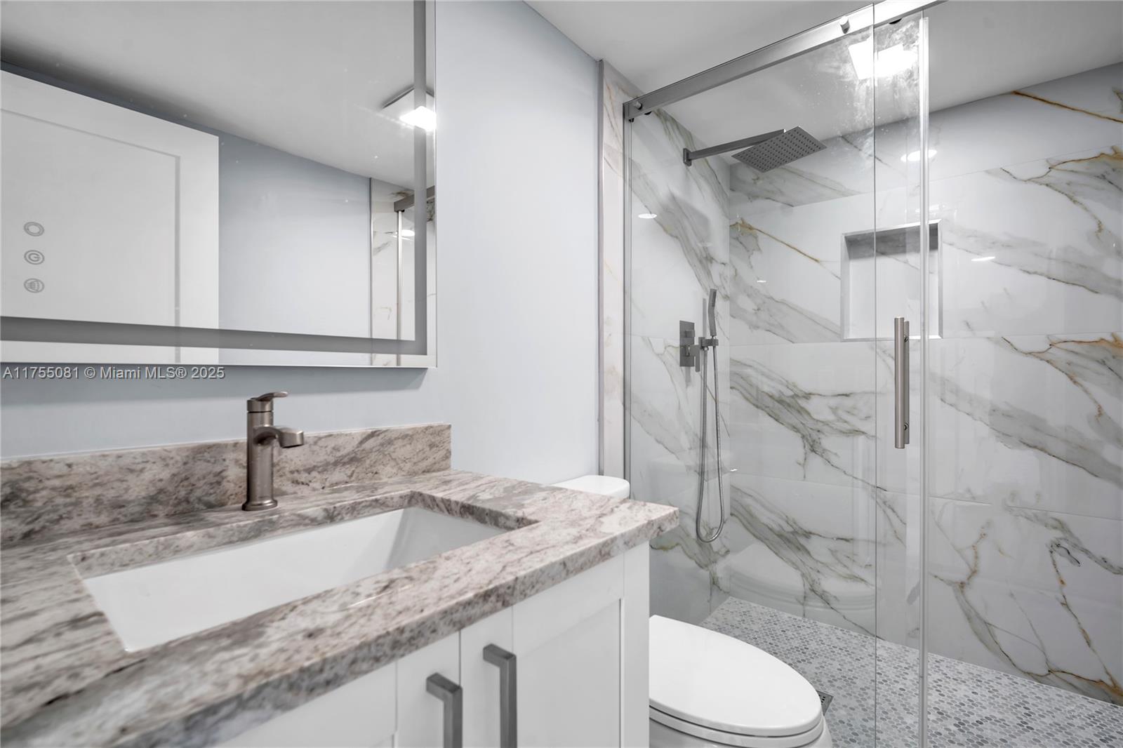 PALM BEACH HOUSE CONDO - Residential