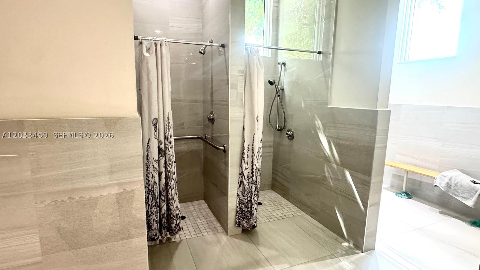CAPRI AT OASIS - Residential Lease