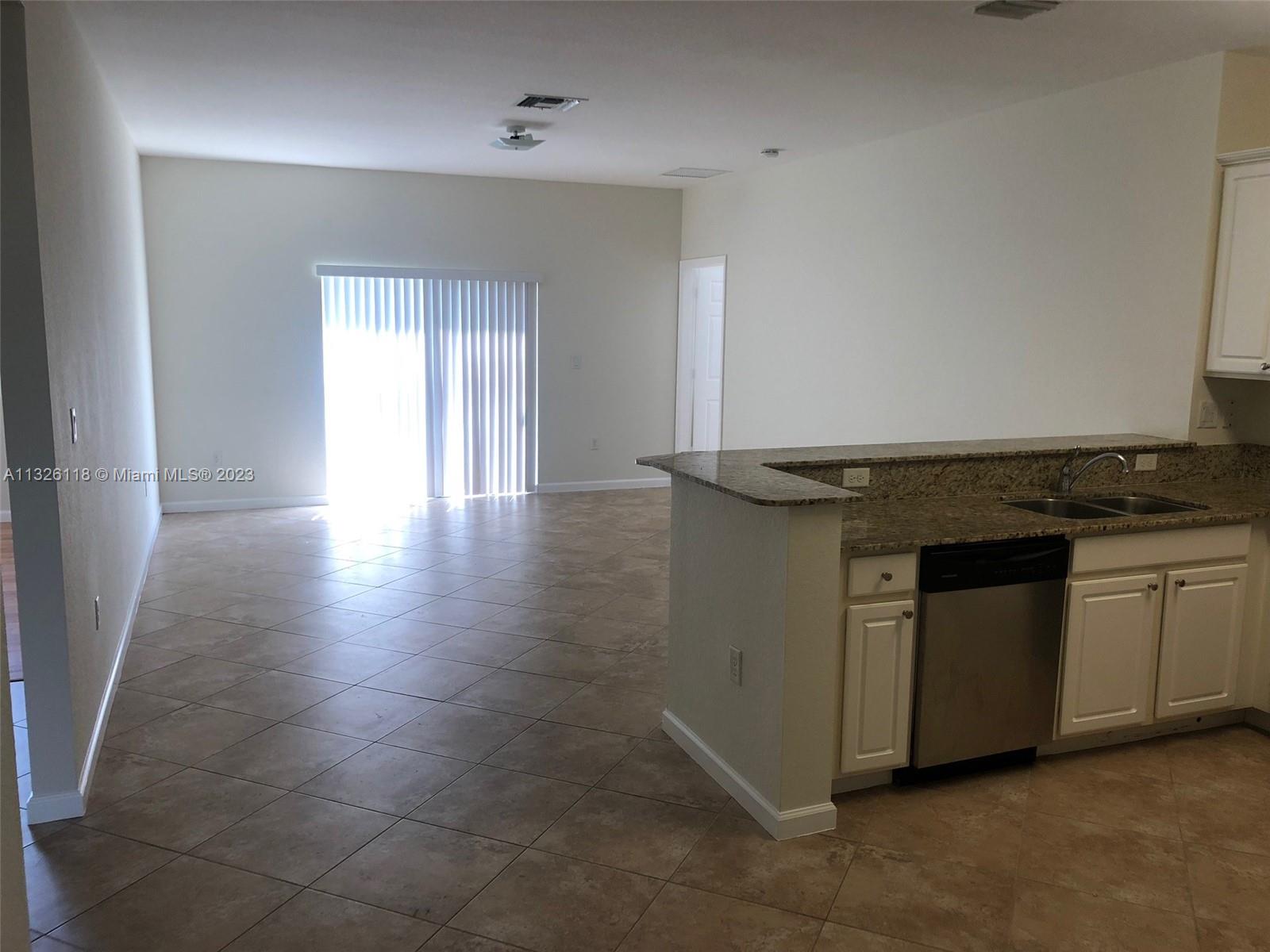 ANTIGUA AT OASIS - Residential Lease