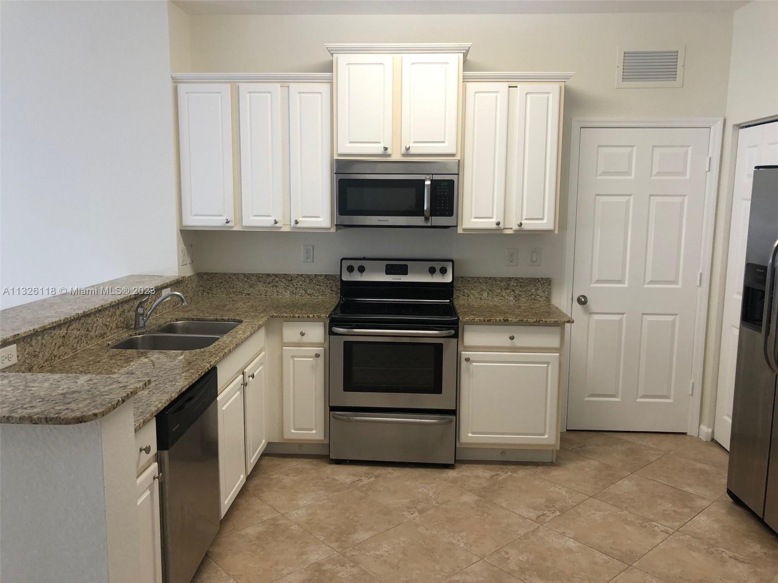 ANTIGUA AT OASIS - Residential Lease