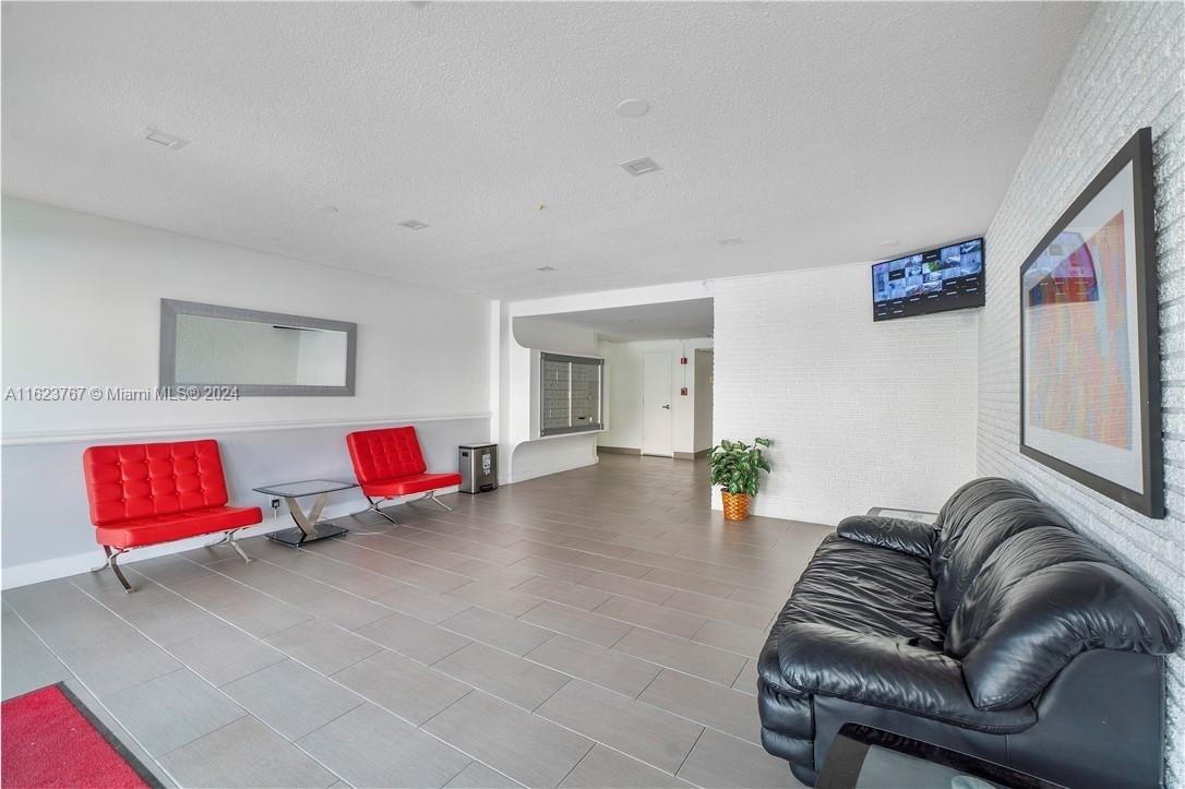 FOUNTAINVIEW CONDO - Residential