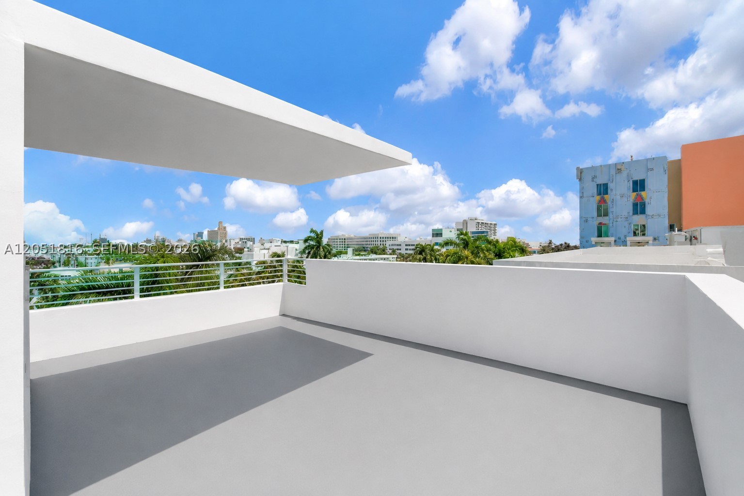MERIDIAN 5 CONDO - Residential
