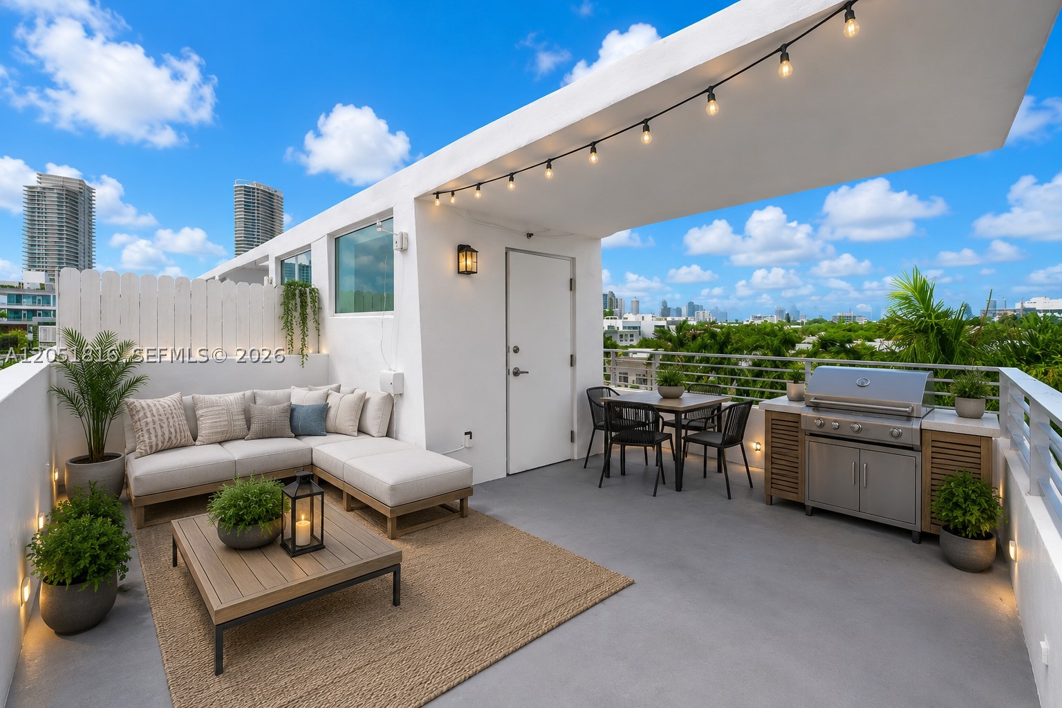 MERIDIAN 5 CONDO - Residential