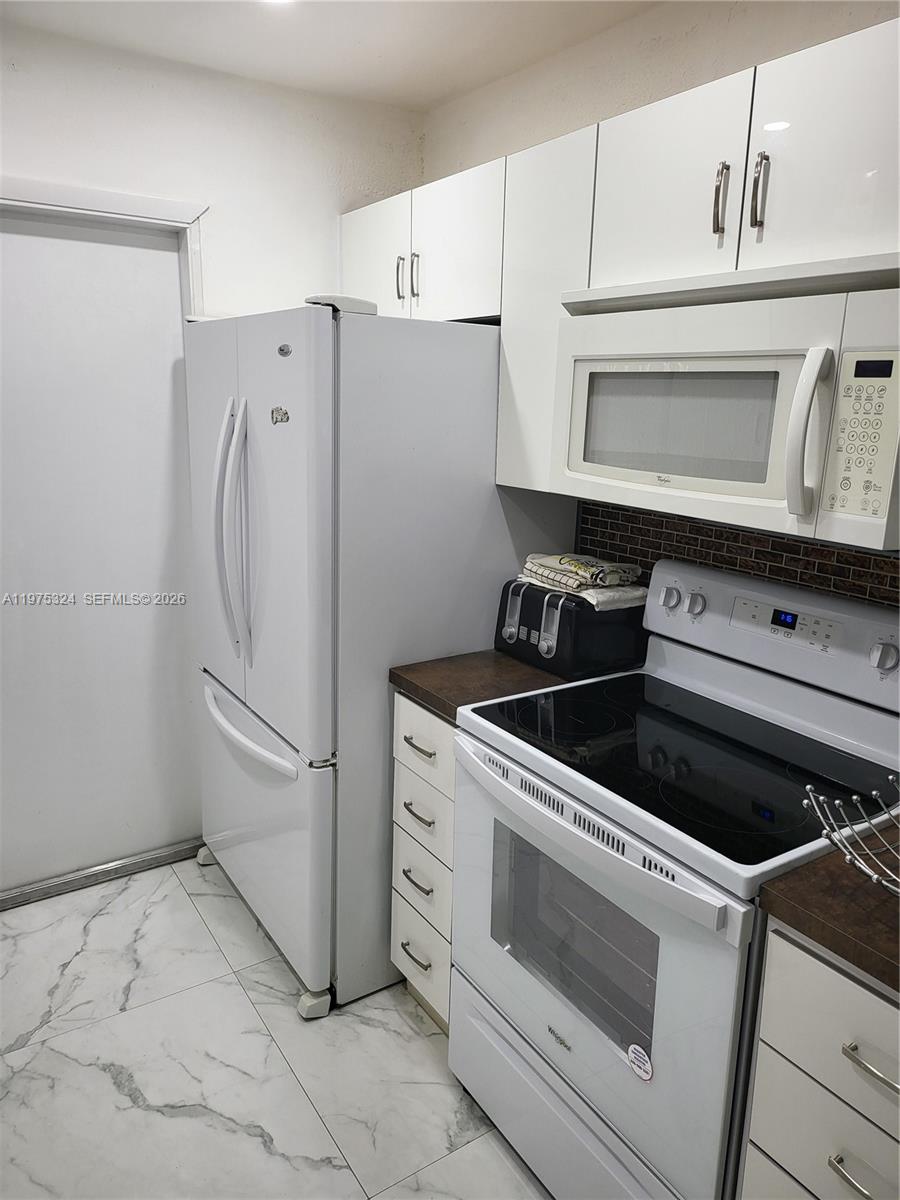 RODMAN OF HOLLYWOOD CONDO - Residential