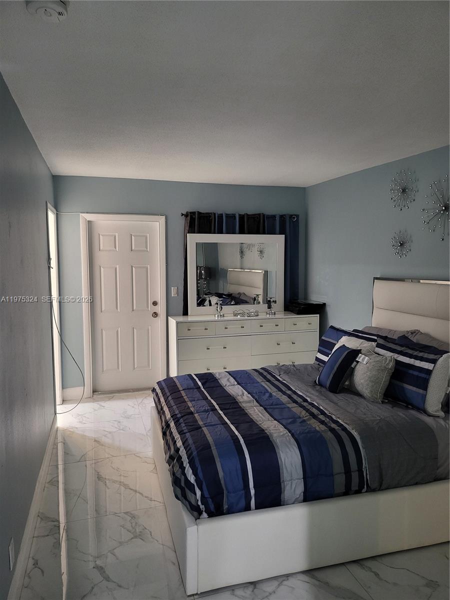 RODMAN OF HOLLYWOOD CONDO - Residential
