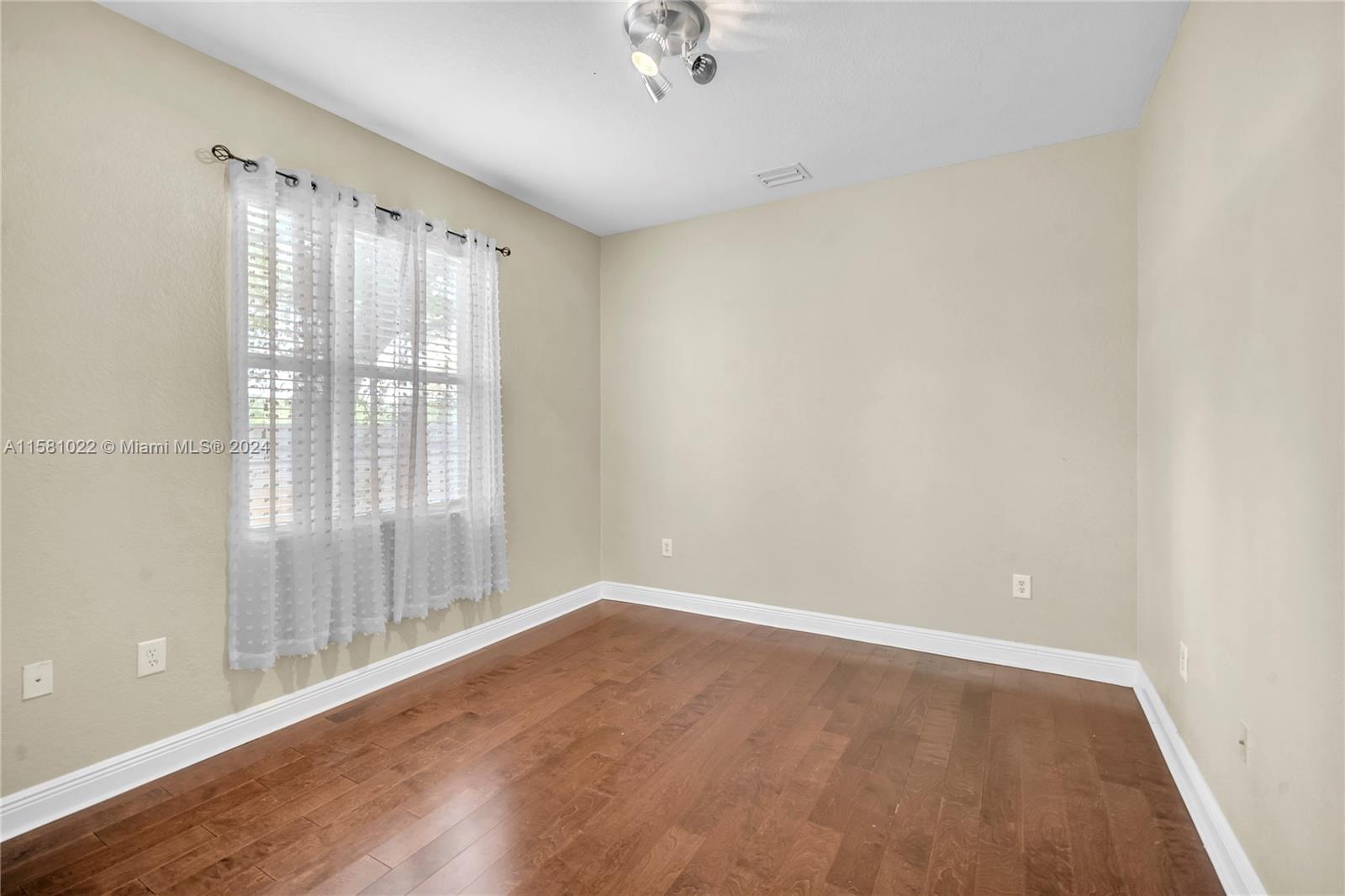 SUNSET FALLS PLAT 2 - Residential