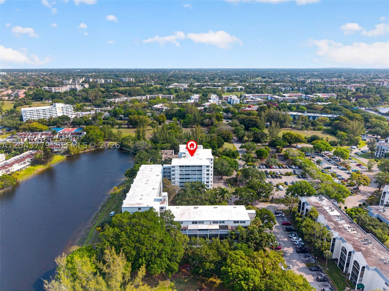LAKES OF INVERRARY CONDO - Residential