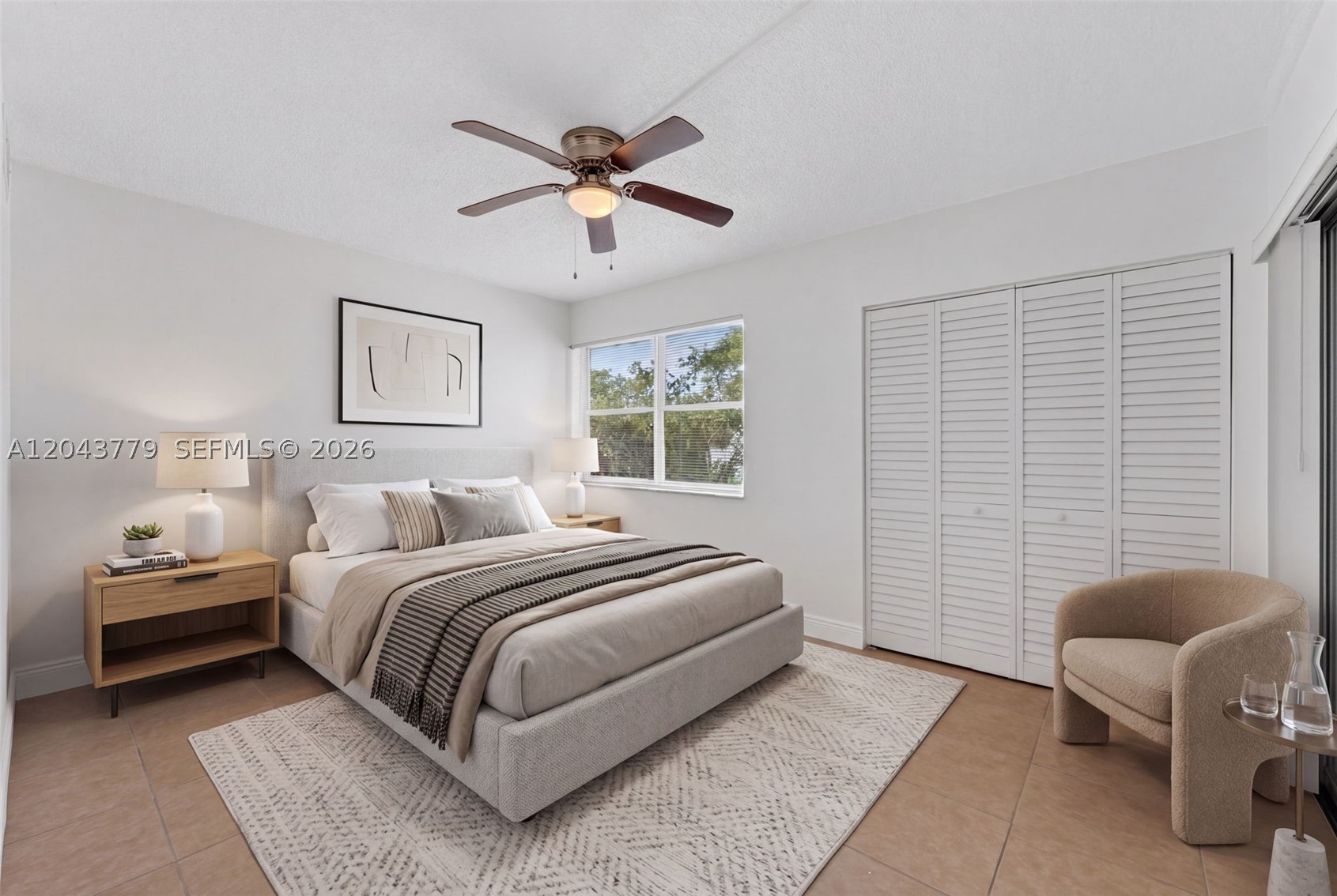 LAKES OF INVERRARY CONDO - Residential