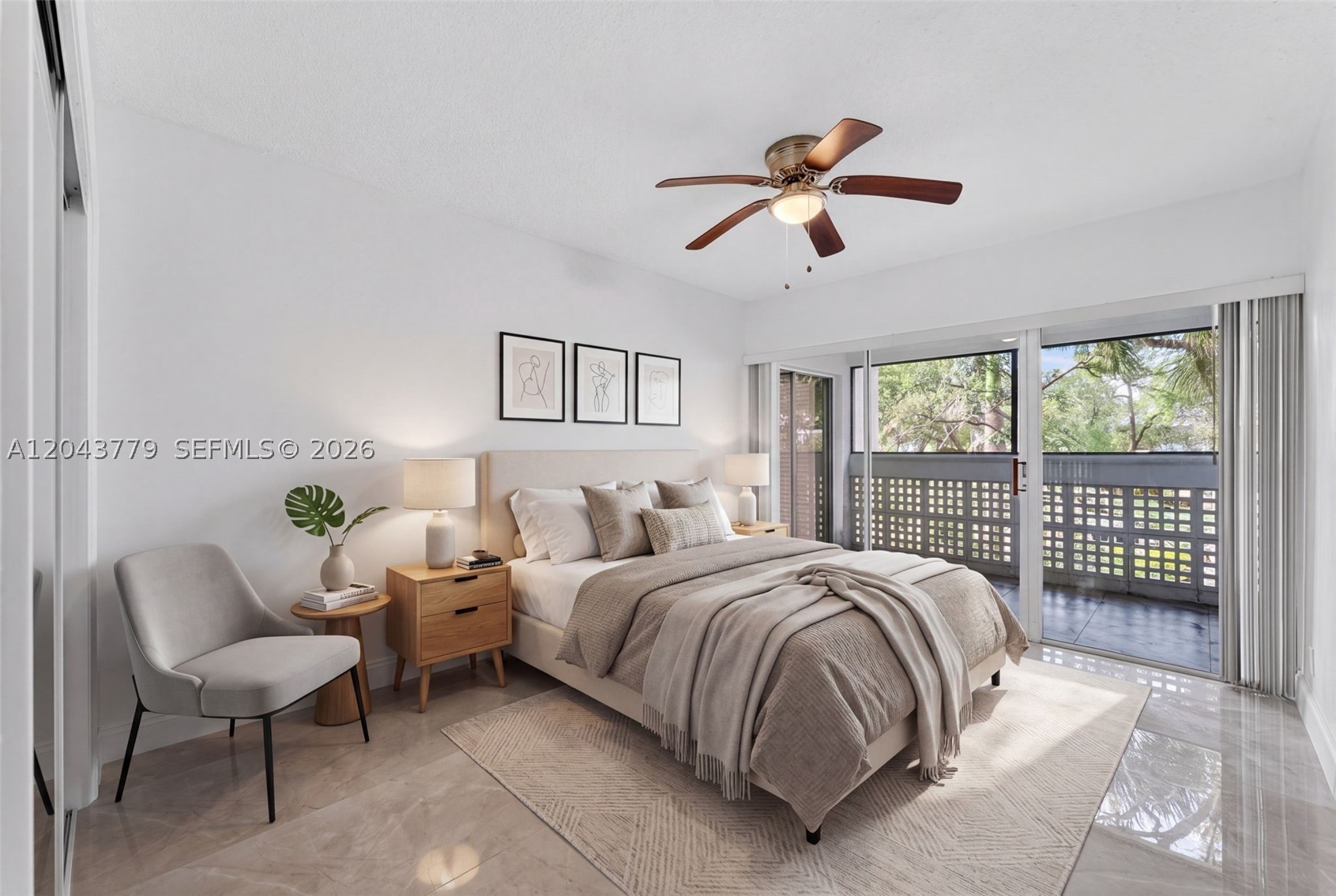 LAKES OF INVERRARY CONDO - Residential
