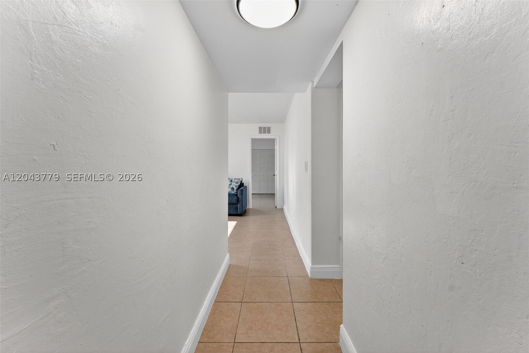 LAKES OF INVERRARY CONDO - Residential