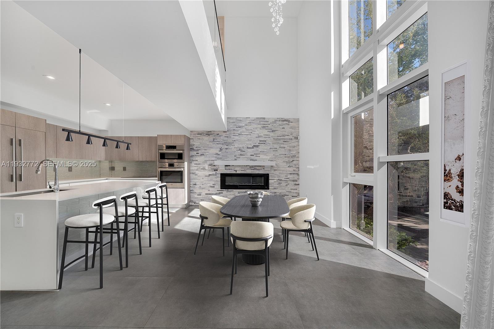 ONE BAY CONDO - Residential