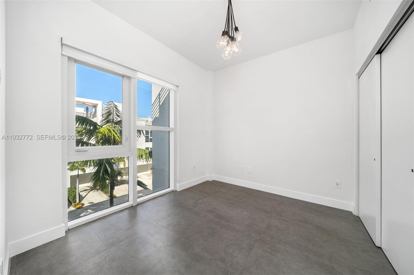 ONE BAY CONDO - Residential