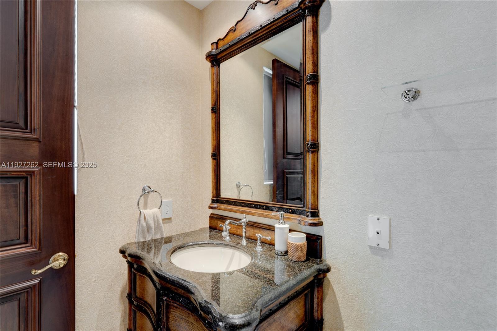 TURNBERRY OCEAN COLONY SO - Residential