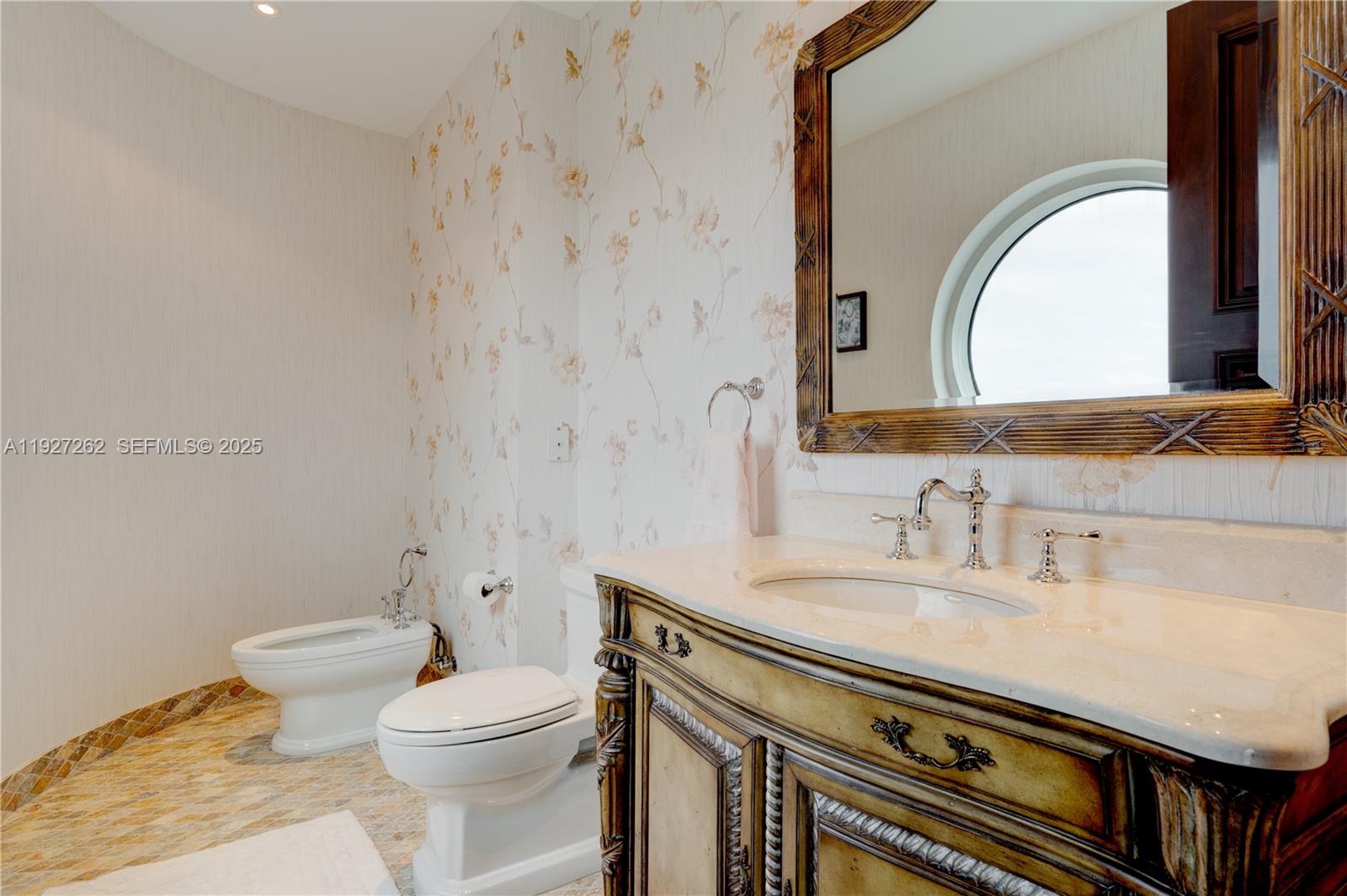 TURNBERRY OCEAN COLONY SO - Residential
