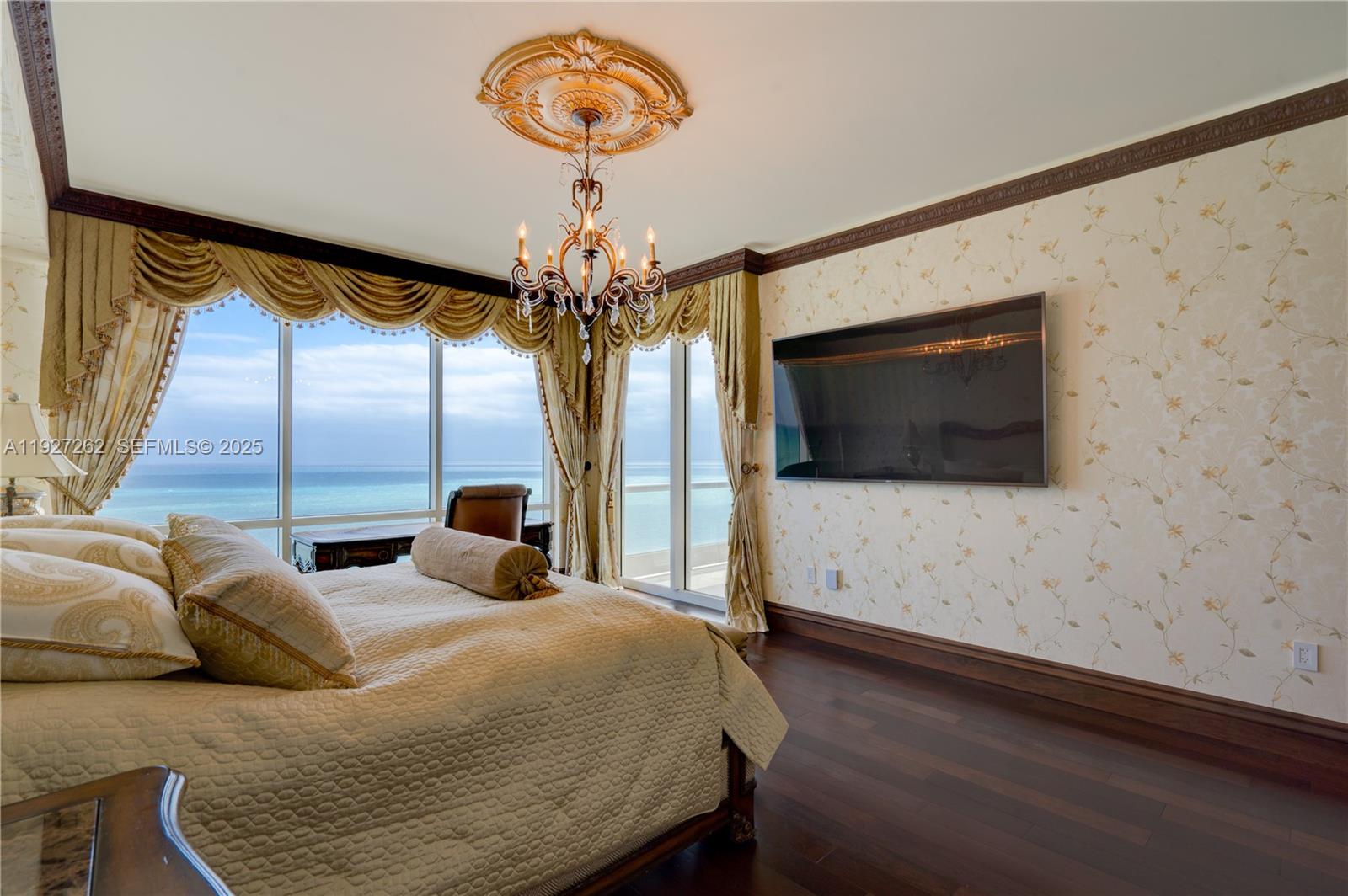 TURNBERRY OCEAN COLONY SO - Residential