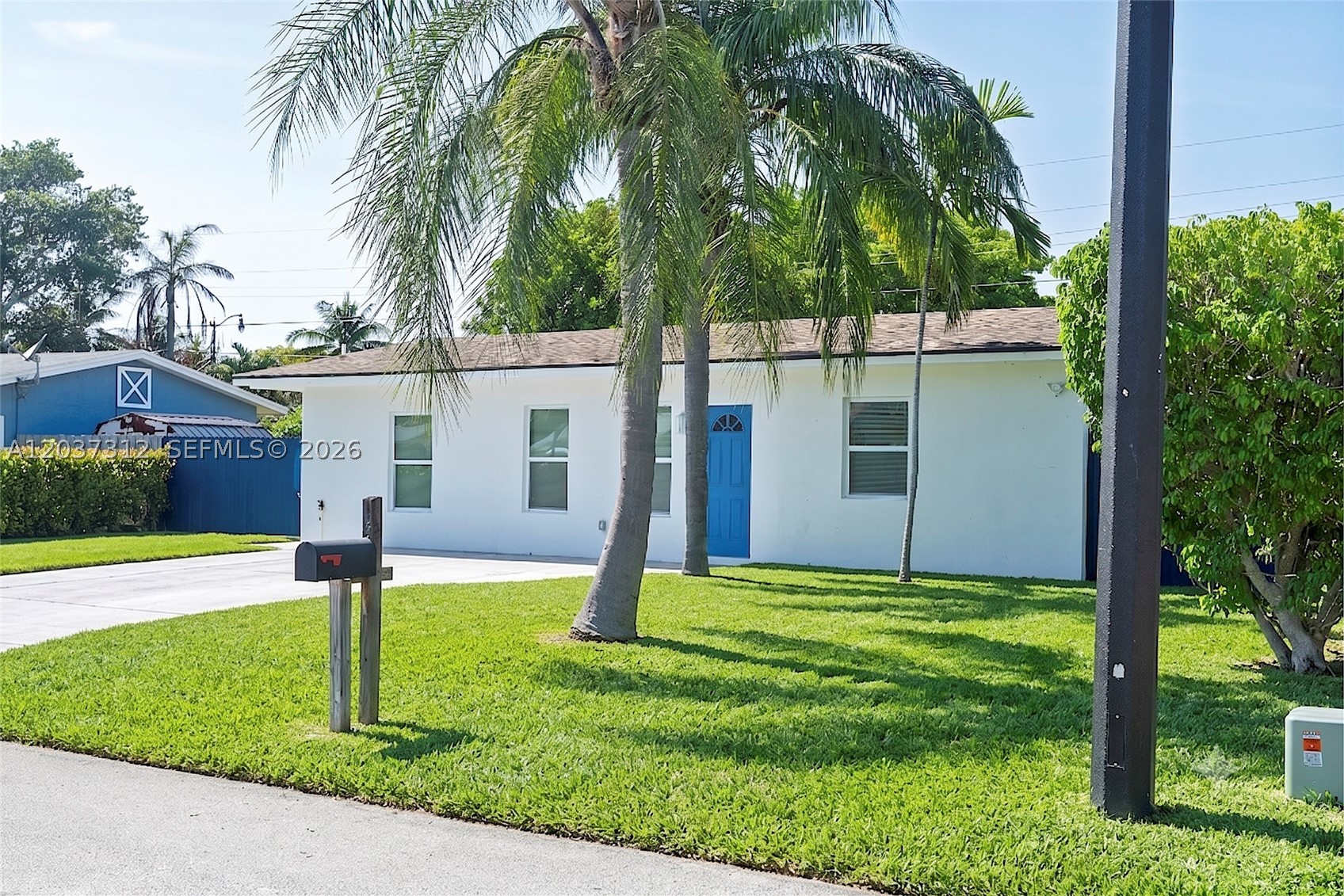 CRESTHAVEN NO 4 - Residential Lease