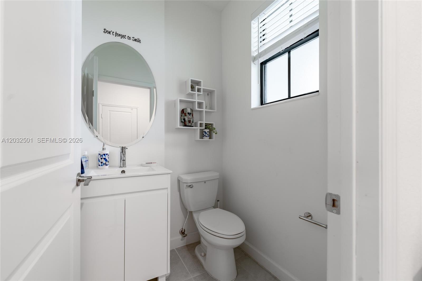 VISTA LAGO - Residential