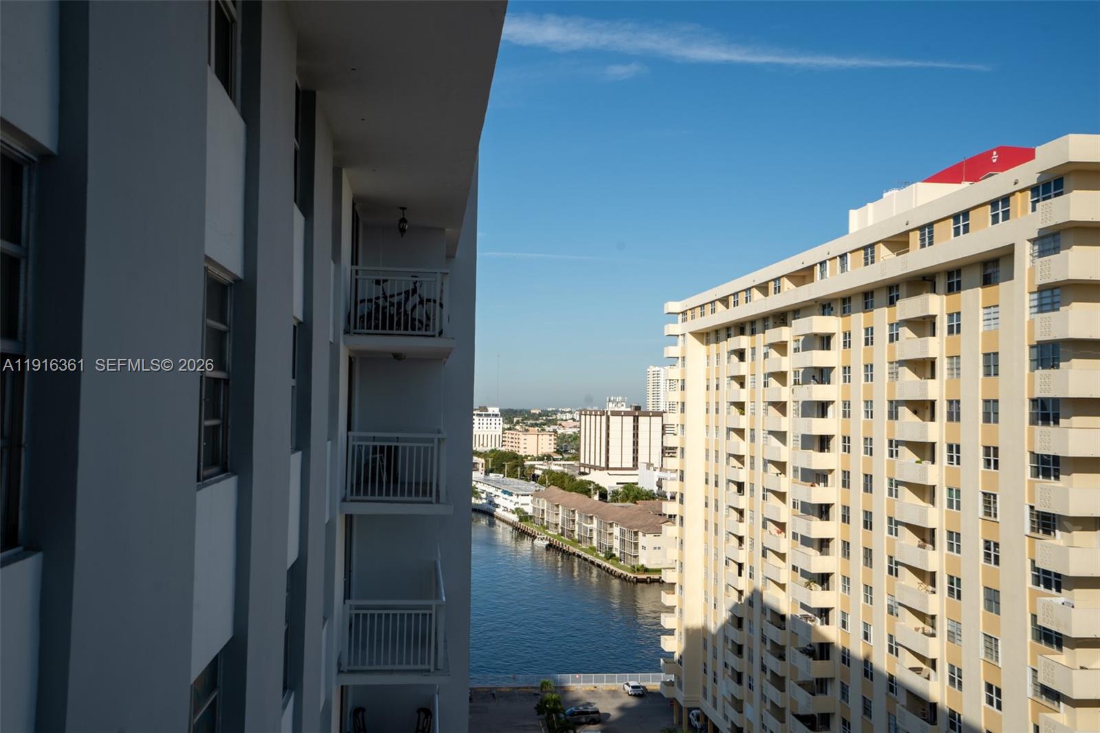 PLAZA TOWERS SOUTH CONDO - Residential
