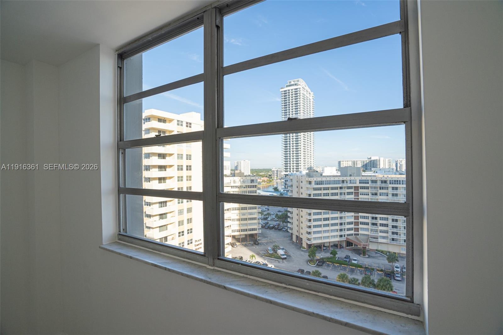 PLAZA TOWERS SOUTH CONDO - Residential