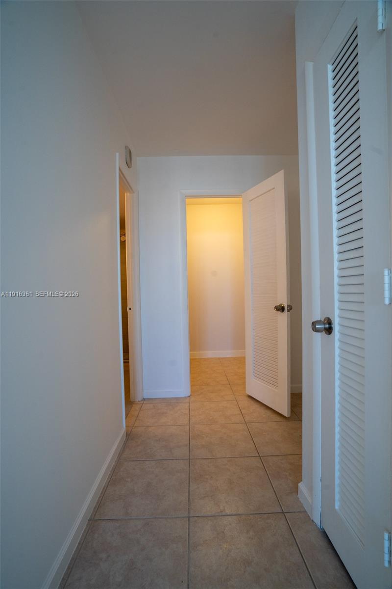 PLAZA TOWERS SOUTH CONDO - Residential