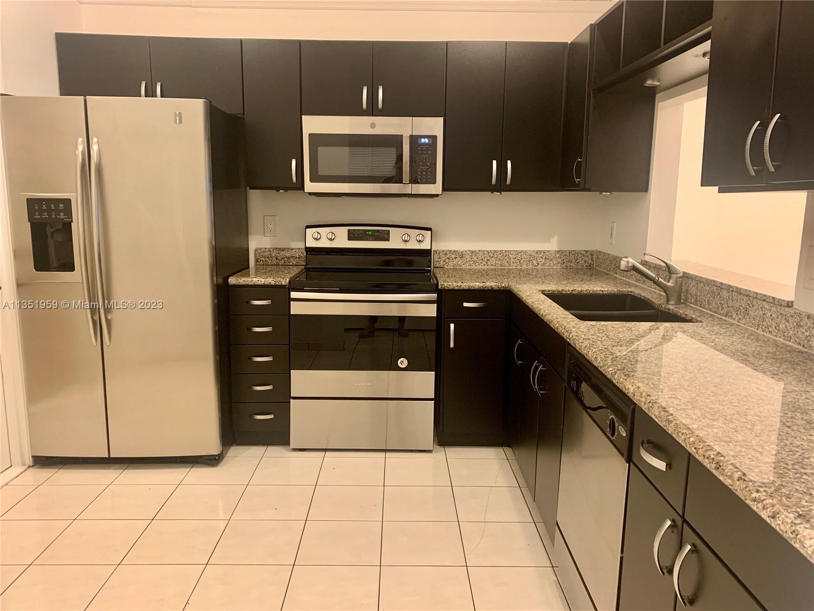 LAKES BY THE BAY SEC 6 - Residential