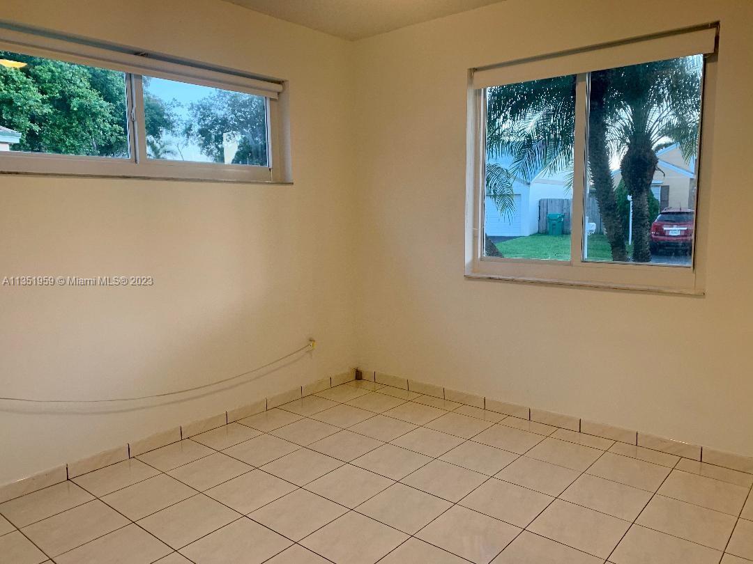 LAKES BY THE BAY SEC 6 - Residential