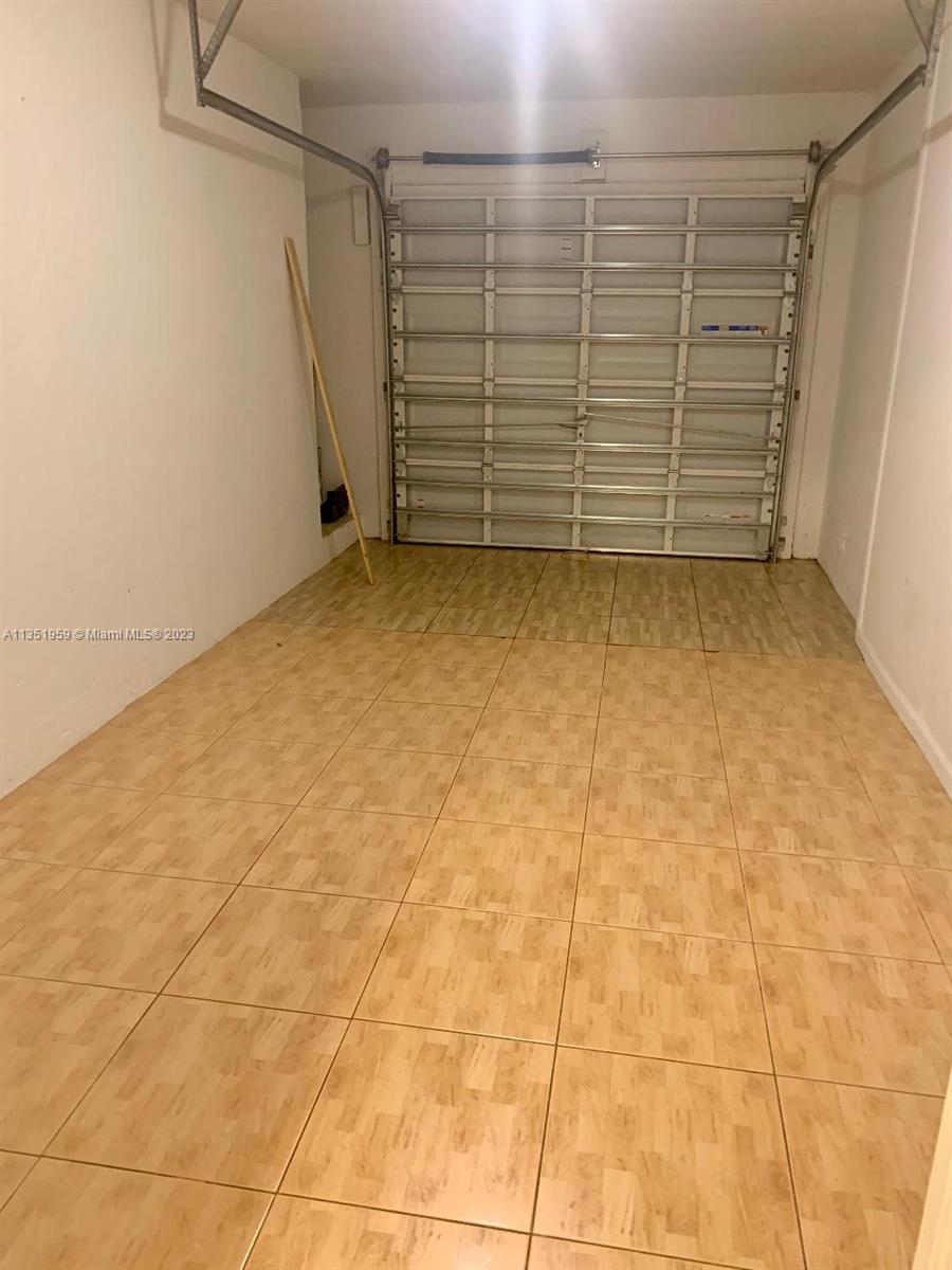 LAKES BY THE BAY SEC 6 - Residential
