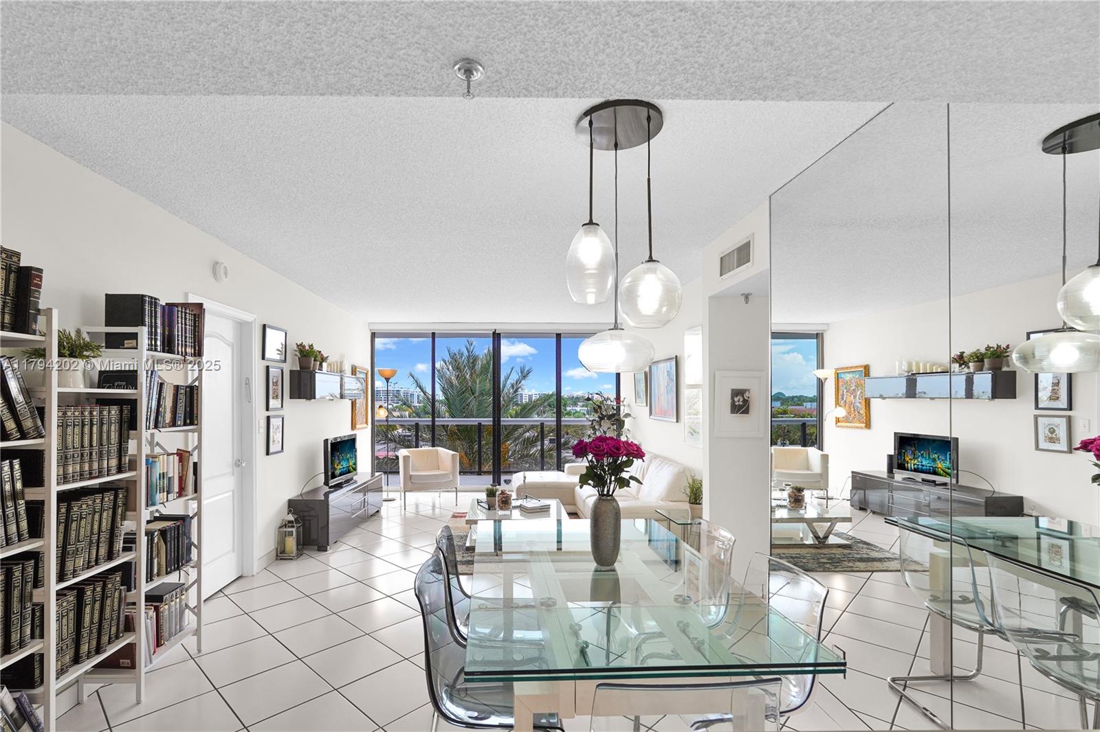THE WAVES CONDO - Residential