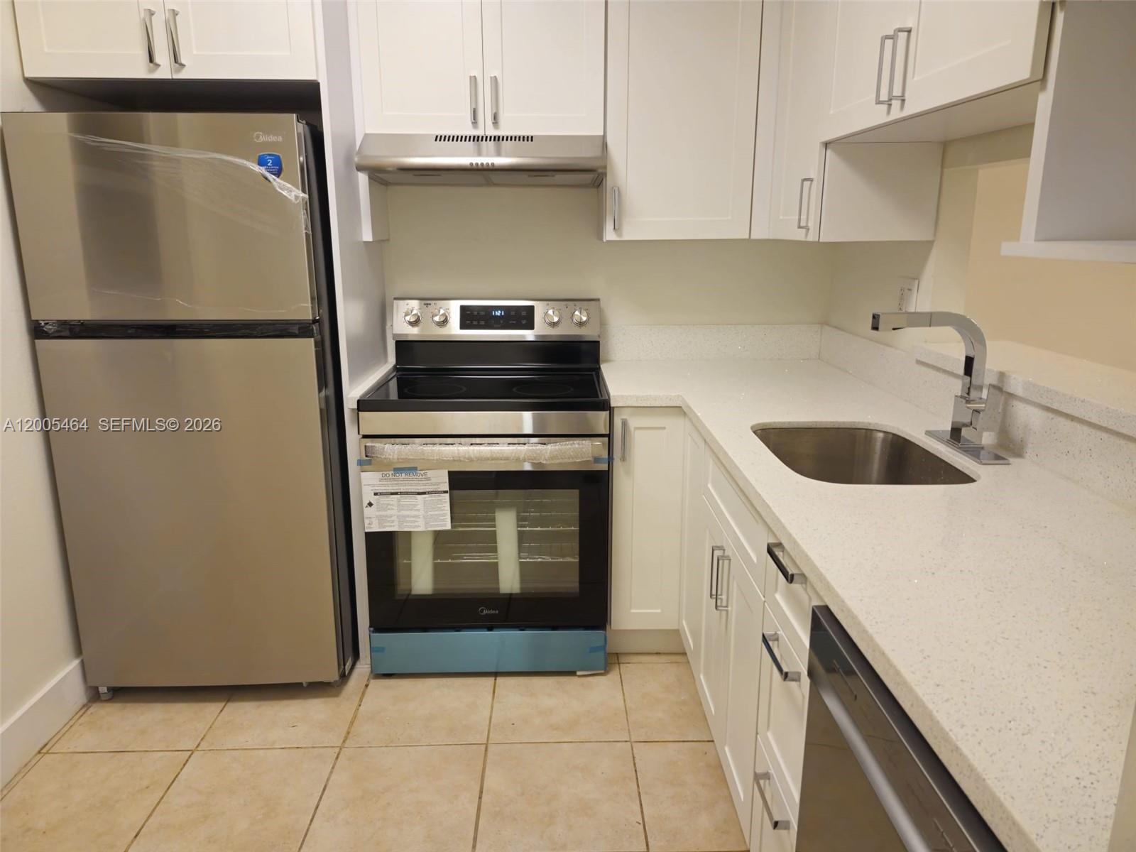 KARISA GARDENS CONDO - Residential