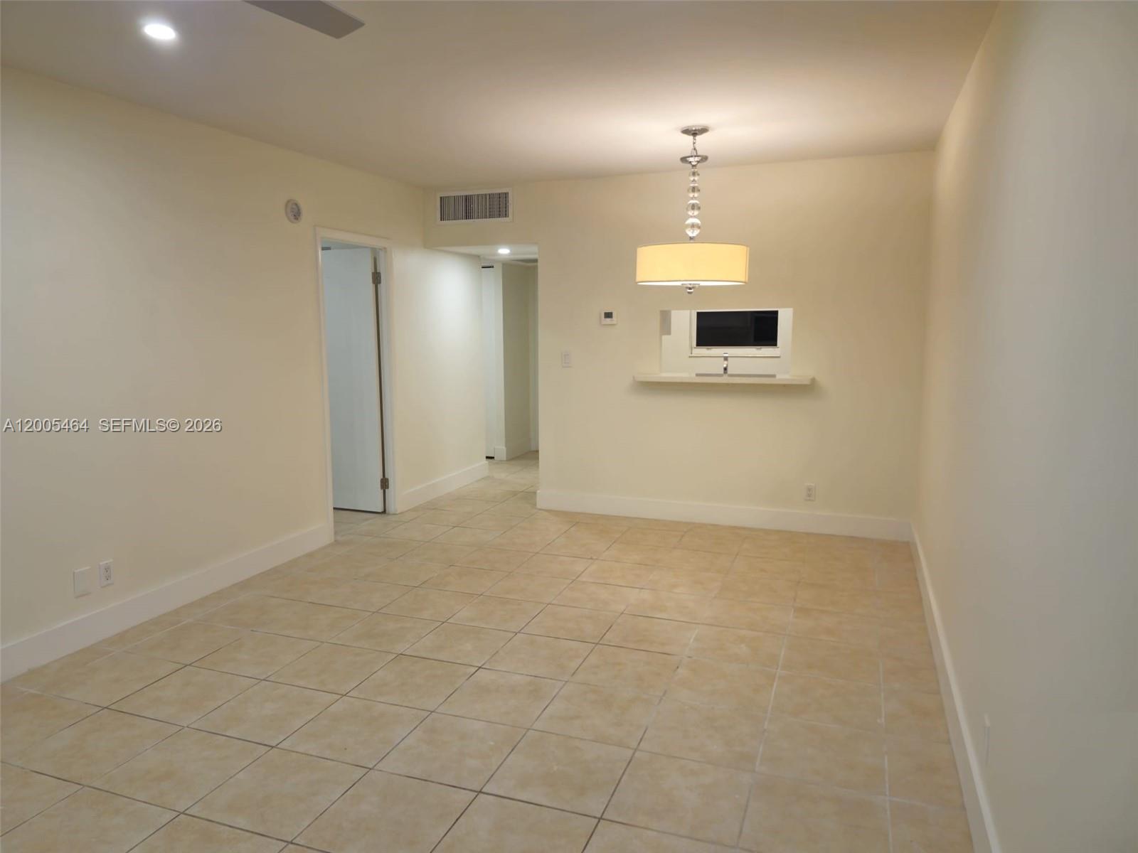 KARISA GARDENS CONDO - Residential