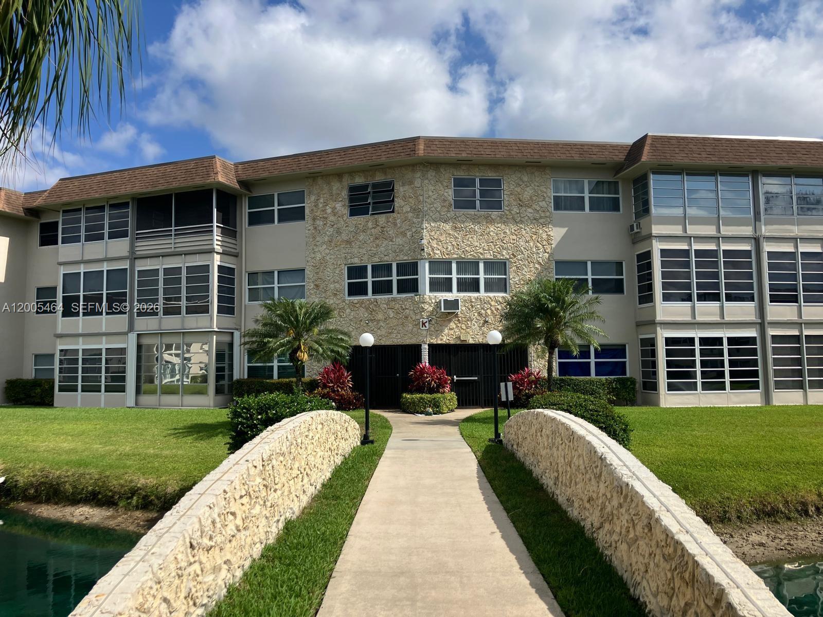 KARISA GARDENS CONDO - Residential